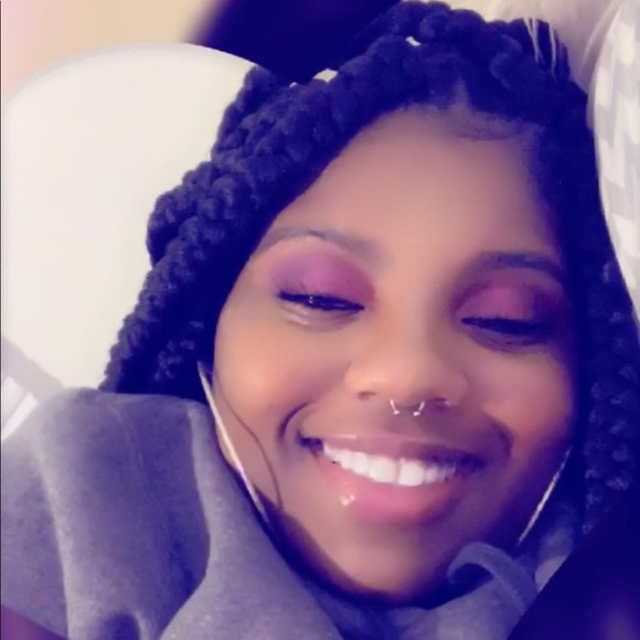 Meet your Posher, Kiara - Picture 1 of 1